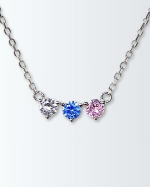 Collar de plata 925 con triple chaton con circonias de 4mm