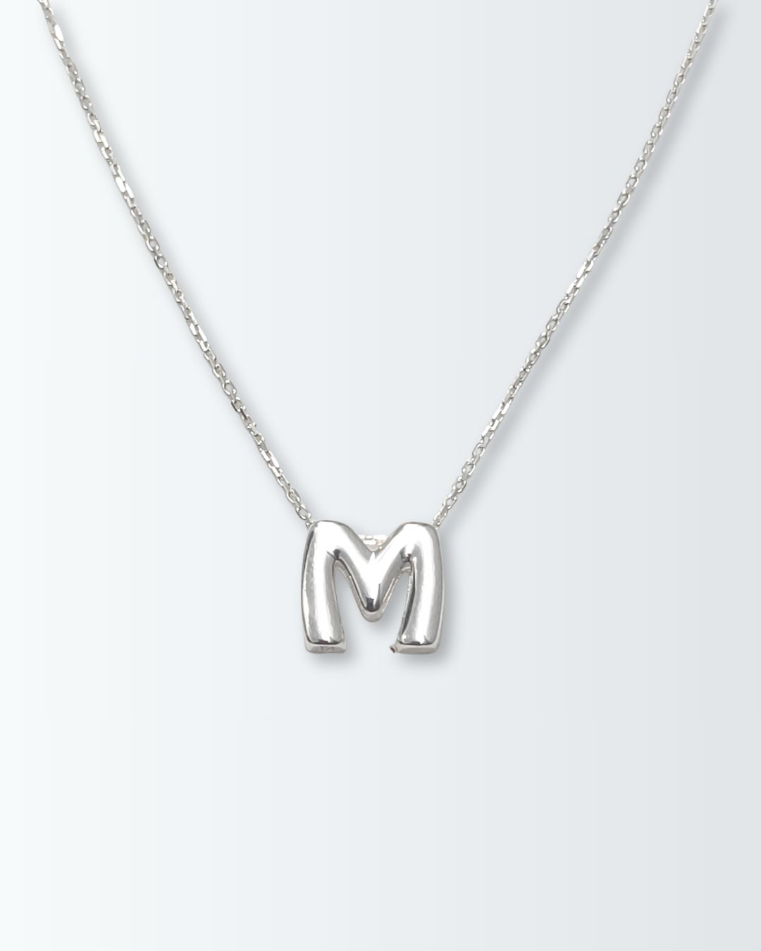 Collar de plata 925 con inicial pasante Collar de plata 925 con inicial pasante