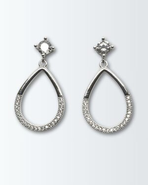 Aros de plata 925 chaton con silueta de gota colgando con circonias engarzadas