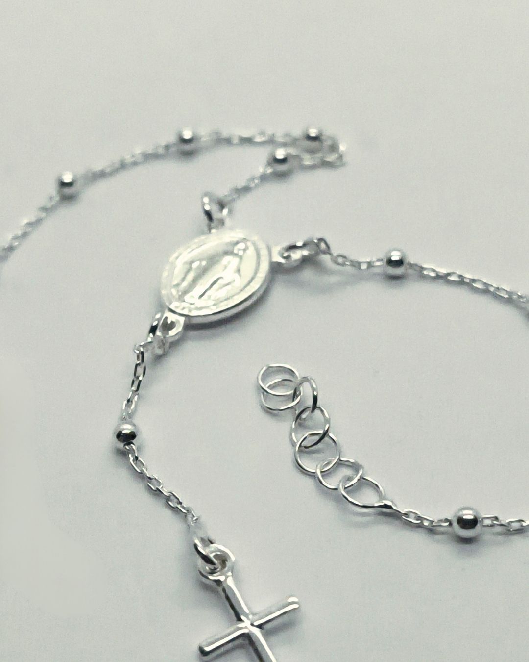 Pulsera de plata 925 denario tipo rosario con cuentas de 2mm vista de plano Pulsera de plata 925 denario tipo rosario con cuentas de 2mm vista de plano