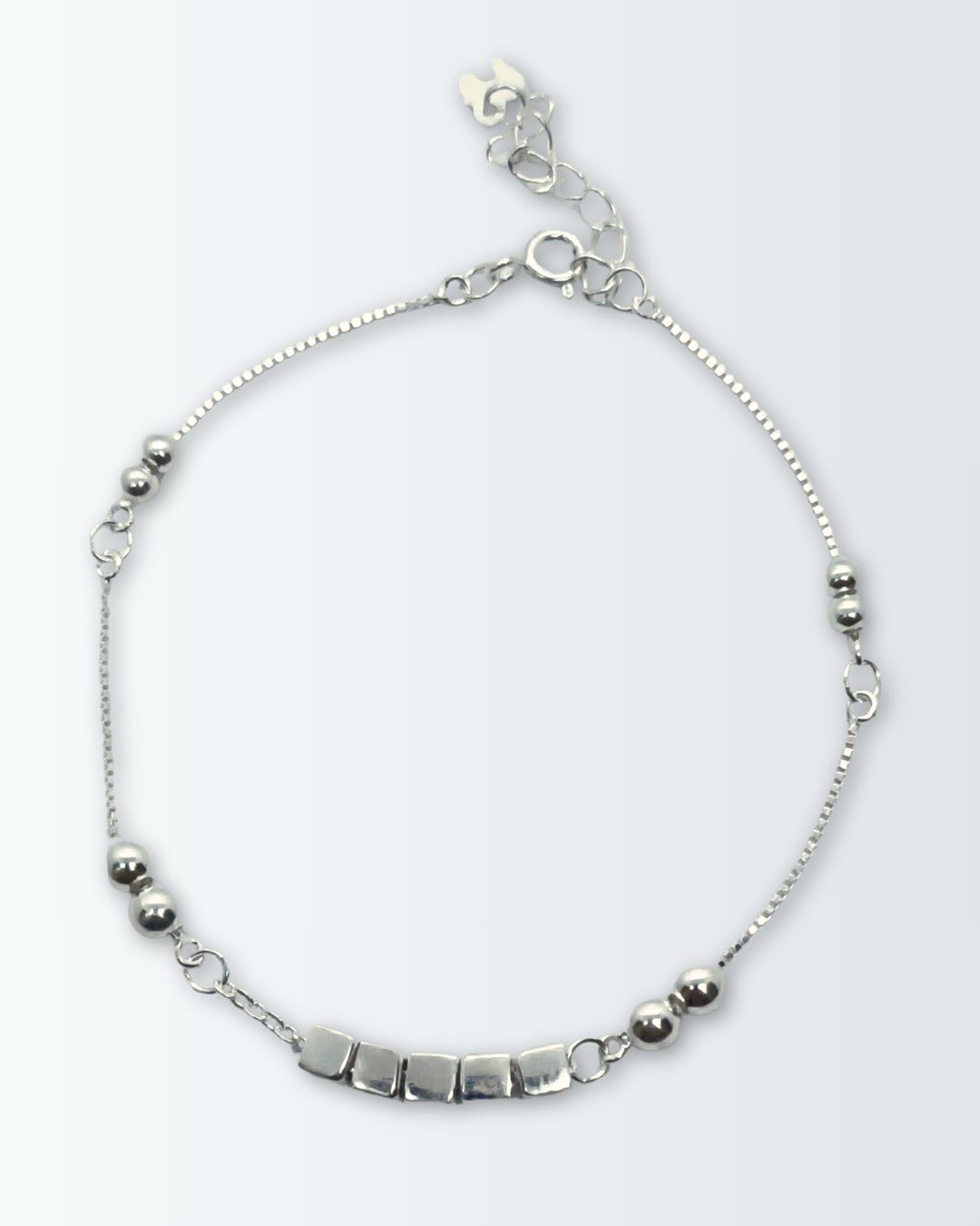 Pulsera de plata 925 con cubos moviles en el centro y bolitas fijas en laterales y con alargue Pulsera de plata 925 con cubos moviles en el centro y bolitas fijas en laterales y con alargue